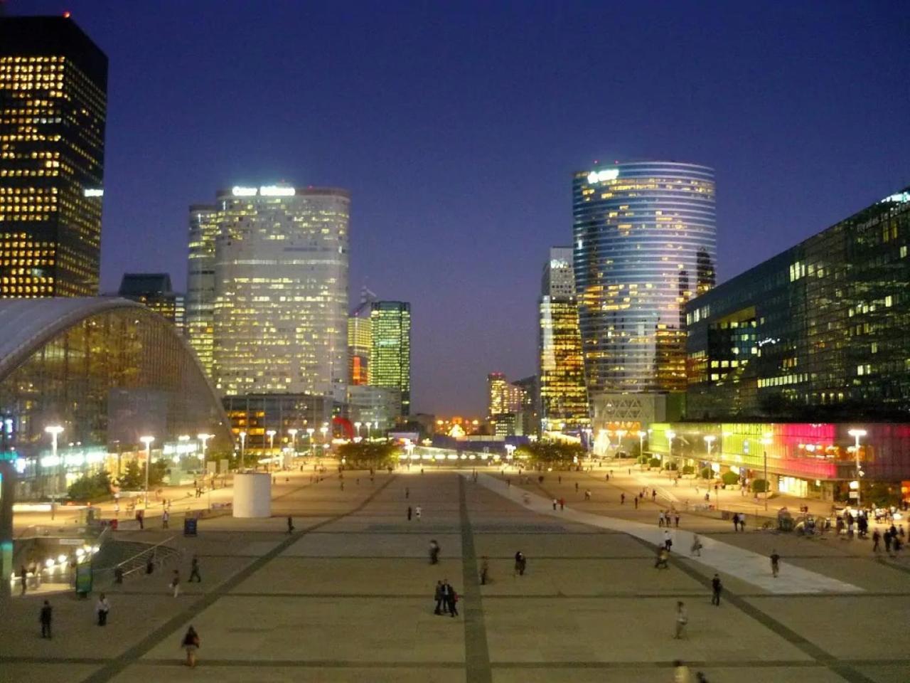 A 10 Min De La Defense Et A 20 Min De Paris Apartamento Suresnes Exterior foto